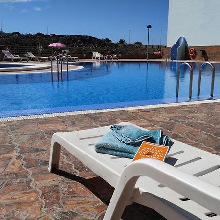 Hübsche Ferienwohnung mit 2 Schlafzimmern, Pool und WLAN, Strandnähe Callao Salvaje Exterior foto